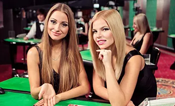 Biểu tượng quả địa cầu và các lá cờ ngôn ngữ, thể hiện xbet App hỗ trợ đa ngôn ngữ bao gồm tiếng Việt